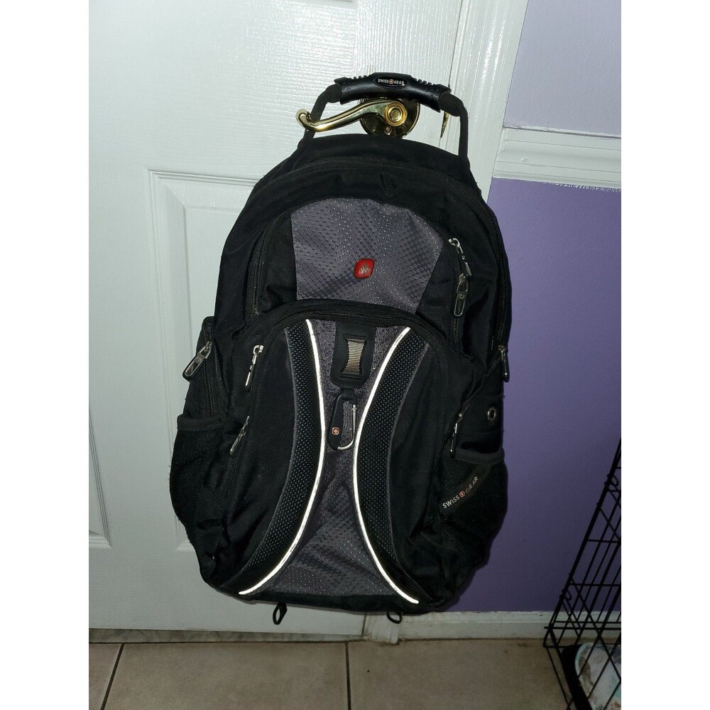 SWISSGear Air Flow Black Multipocket School/Collage/Hiking Backpack
